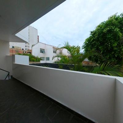 ALQUILER DE LINDA CASA DE 3 PISOS EN PIMENTEL